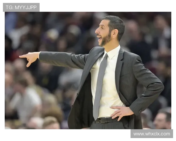 安德鲁·威金斯通过防守转换制造对手失误提升球队反击效率